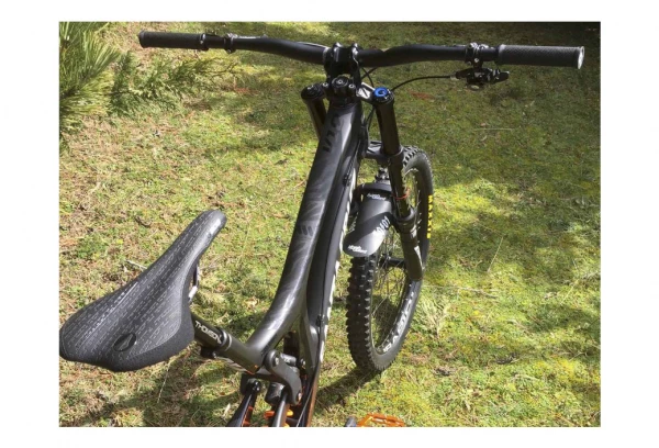 All-mountain-style Kit Protection De Cadre ALL MOUNTAIN STYLE Honey Comb XL 10 Pcs - Zèbre – Image 4